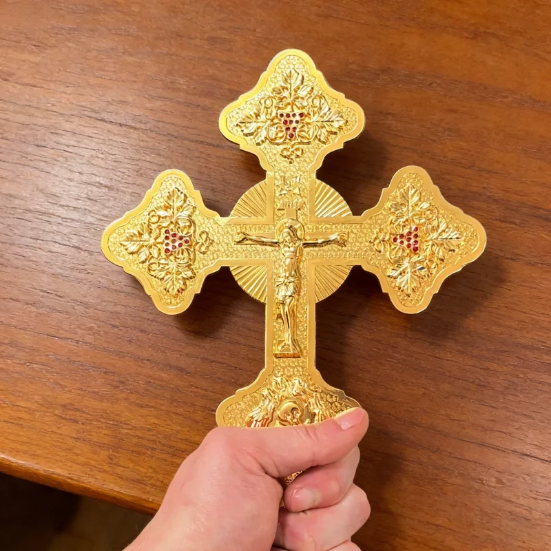 Orthodox Blessing Cross for Priest Byzantine Handheld Crucifix Gold Metal Ornate Altar Cross Church Supplies Religious Gift
