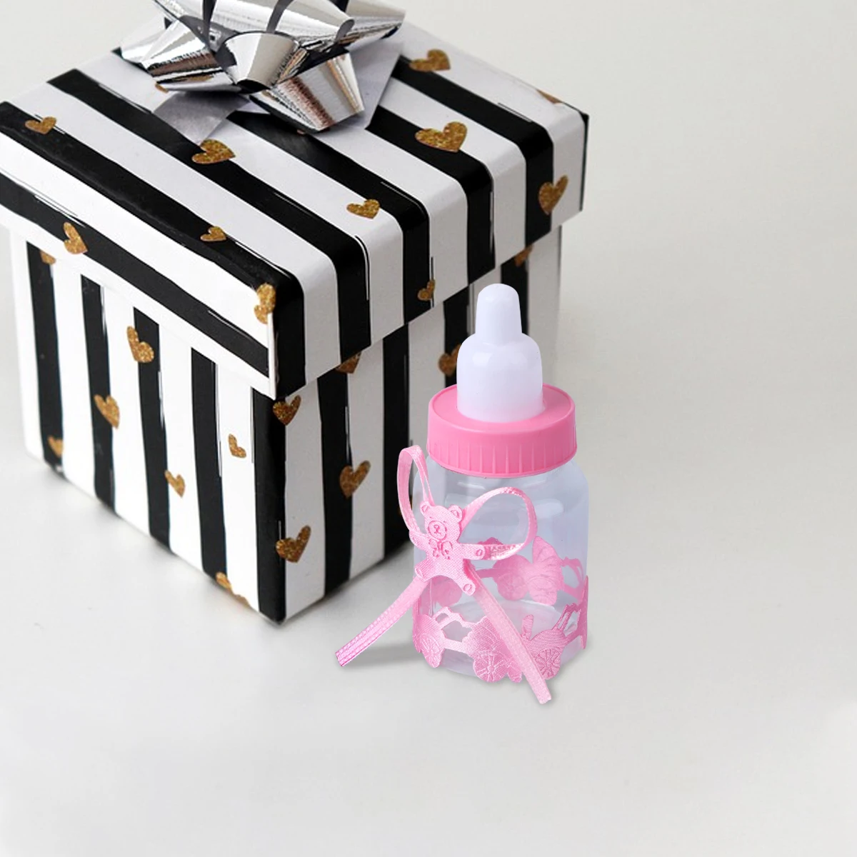 

24 Pcs Candy Boxes Gifts Mini Plastic Treat Containers for Birthday Party Wedding Favor Christmas Decorations Gift Ideas