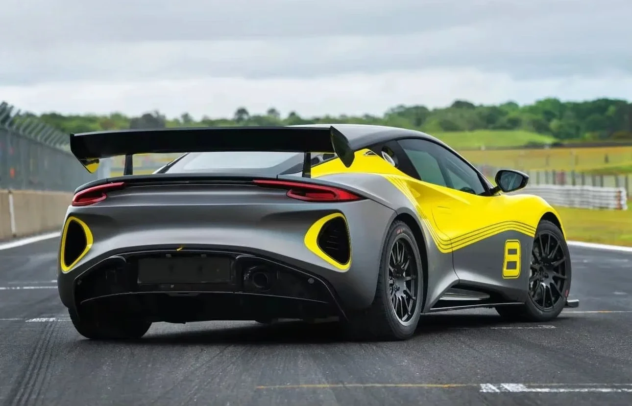 High Quality Dry Carbon Fiber Wing Rear Spoiler for Lotus Emira Trunk Spoiler GT4 Style Auto Parts