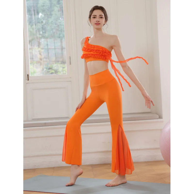 

Women's Yoga Set Ruffled Edge Shockproof Sports Bra Top And Flared Dance Pants