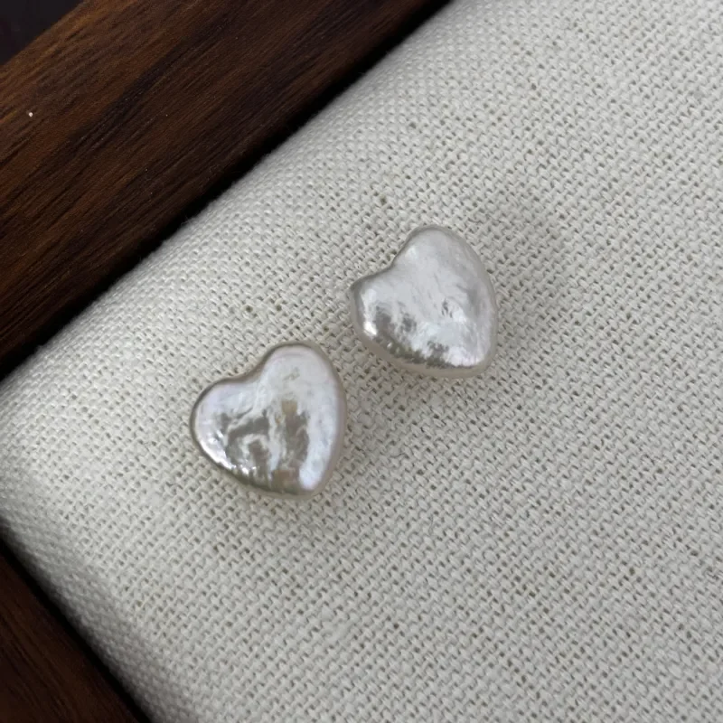 French love baroque pearl stud earrings special-shaped strong light love beads gentle commuting fashion versatile earrings