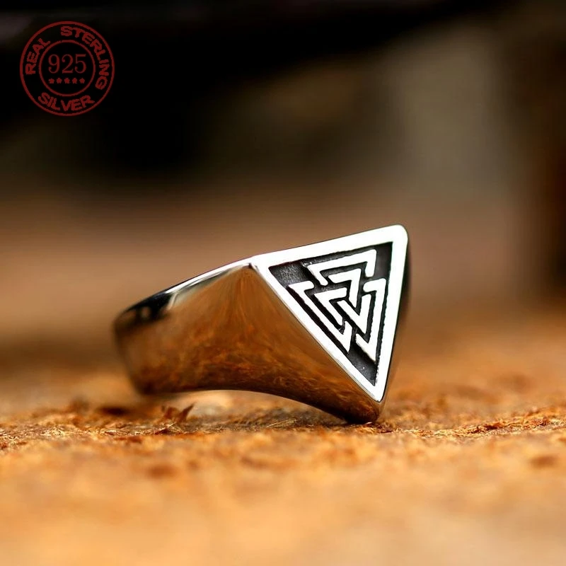 

S925 Sterling Silver Minimalist Triangle Symbol Signet Ring Nordic Rune Protector Amulet Ring Viking Jewelry Creativity Gift