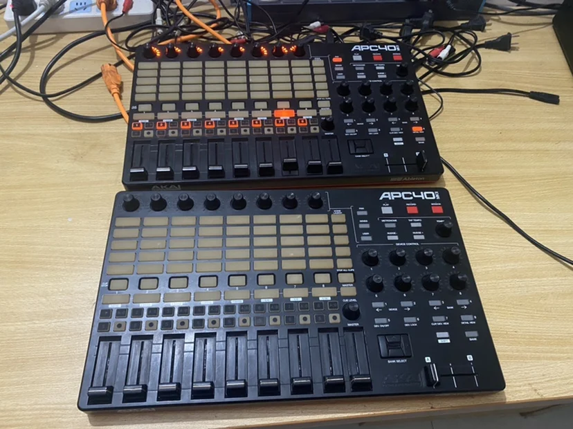 Controlador AKAI Yajia APC40MK2 VJ, barra de pantalla grande, iluminación, control de vídeo. uso normal