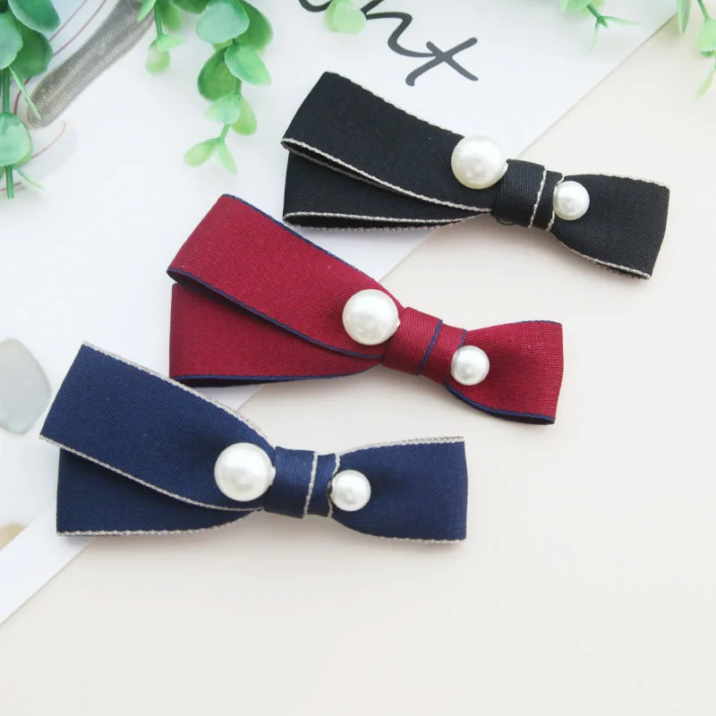 Women's Bow Brooch Simple Temperament Pin Knit Jacket Suit European American British Styly Black Collar Needle Chest Flower