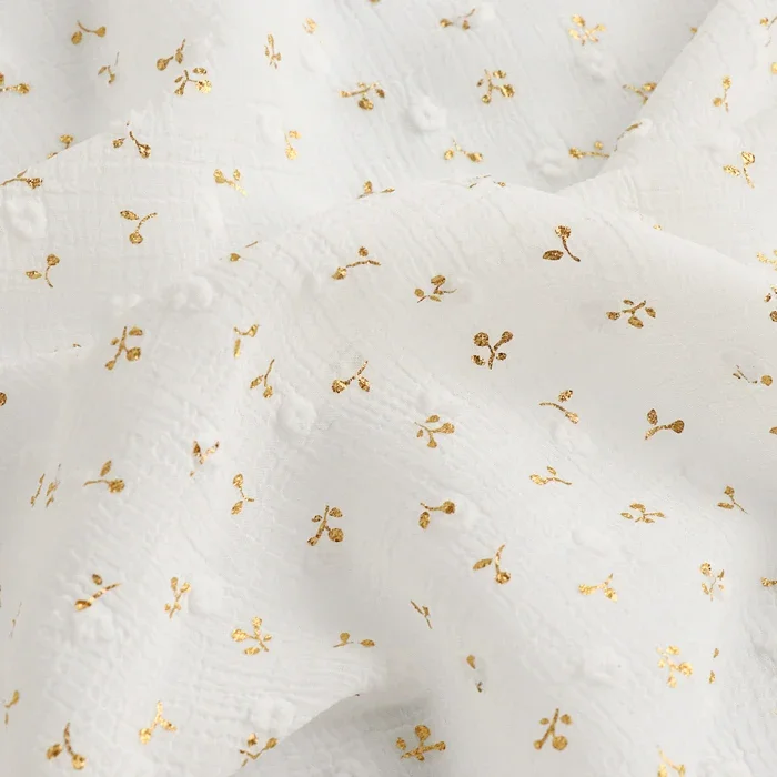 

White Jacquard Cherry Bronzing Chiffon Fabric Polka Dot Cut Flower Texture Pleated Fabric Summer Shirt Dress Clothing Fabric