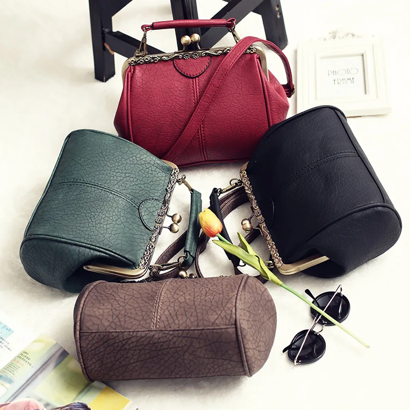 

Women's Trendy Portable Large-Capacity Bag - Vintage Exquisite Clip Hand/Crossbody Bag