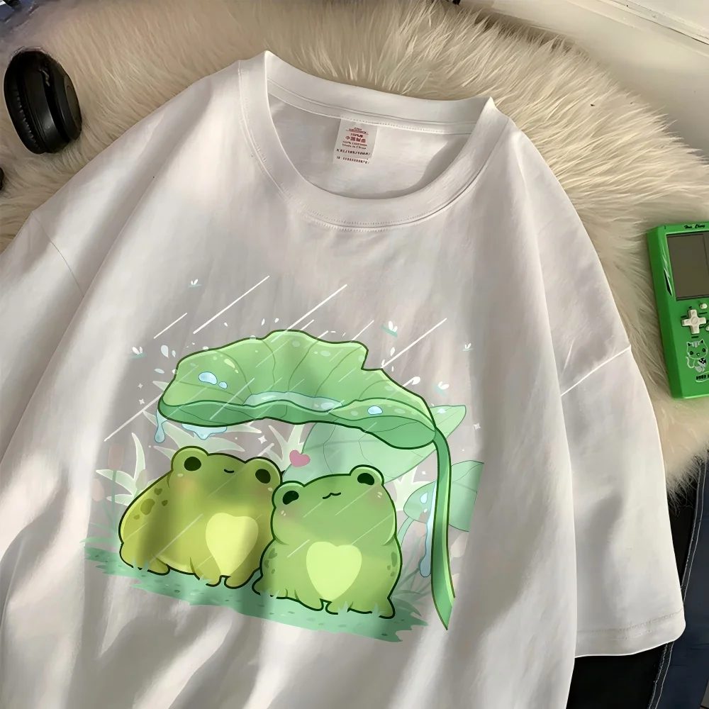 Cute Frogs Under Leaf Rain T-Shirt Kawaii Cottagecore Graphic Tee Harajuku Streetwear Unisex White Summer Fashion Top