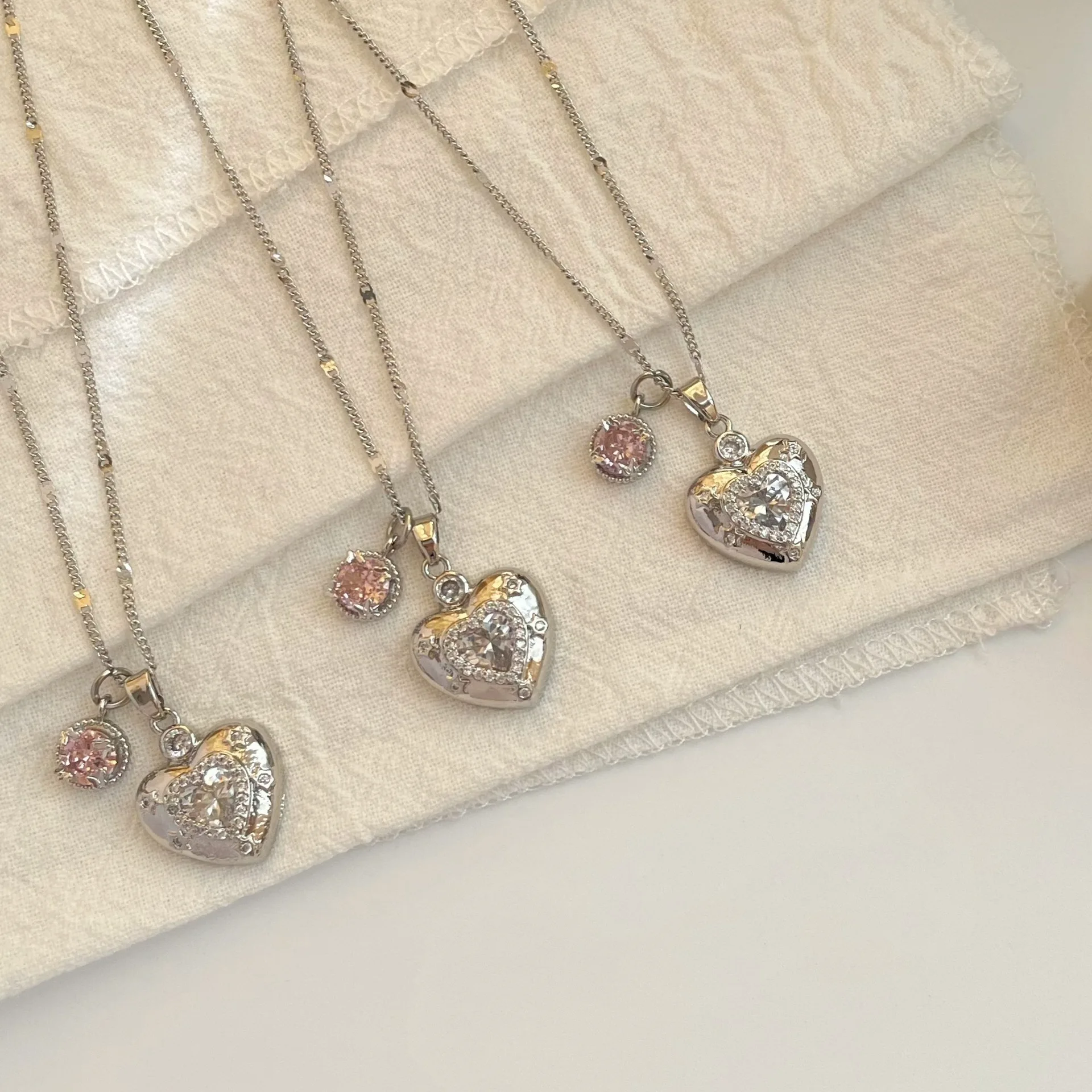 

Sparkling starlight love double pendant necklace sweetheart pendant romance pink heart neck chain