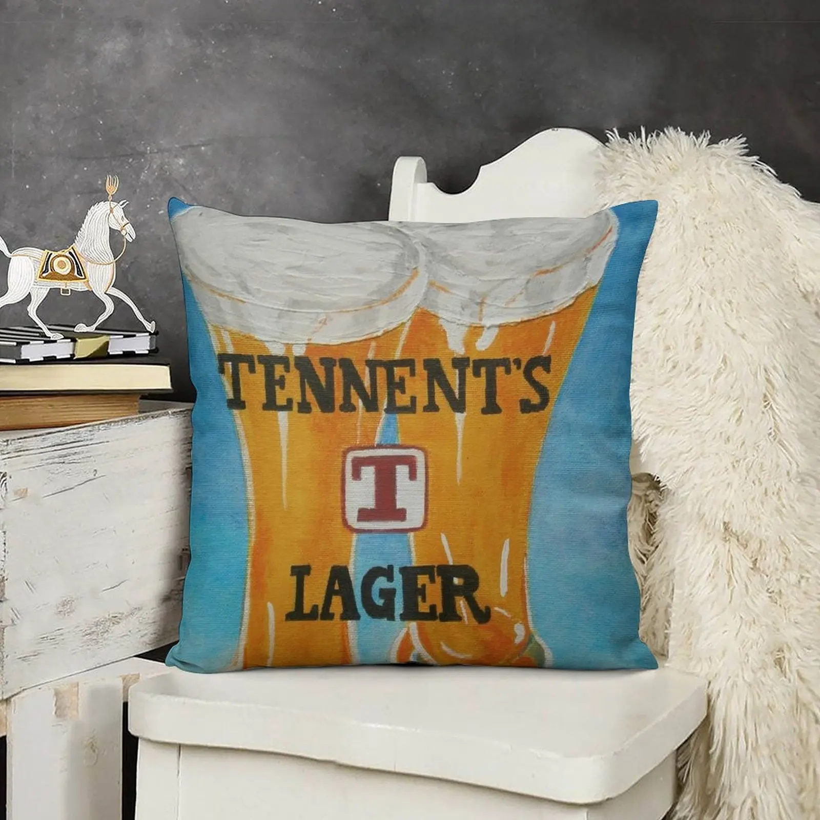 Tennents-Coussin Décoratif de Luxe, Accessoires pour la Maison, Salon, Noël