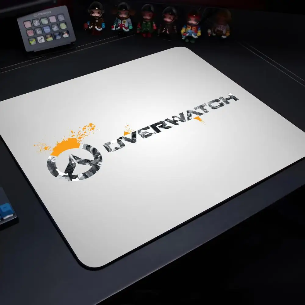 Game O-Overwatch Pixel Style Mouse Pad Gaming Laptops Keyboard Mat Deskmat Pc Accessories Desk Protector Mousepad Gamer Mats Ani
