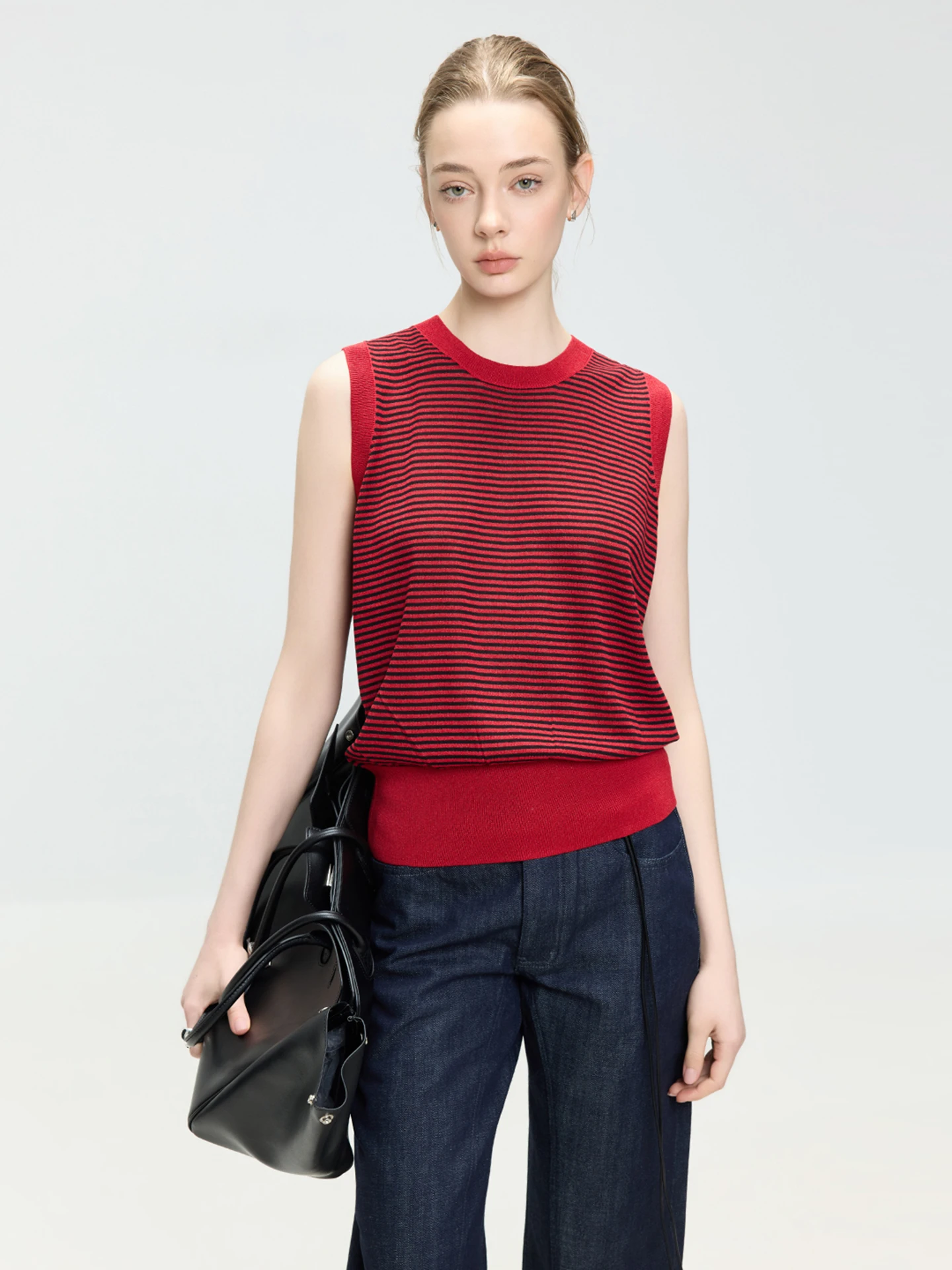 

LUR Soft Skin-Friendly Knitted Vest Black And Red Stripes round Neck Women's Fashionable Layering Top High Elasticity Short S...