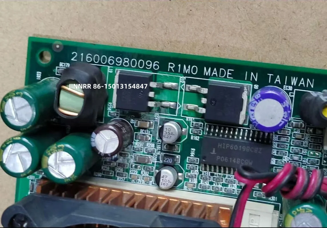 التفكيك الأصلي ROBO-698 للوحة التحكم الصناعية ROBO-698-D 216006980096   R1MO مع مروحة ذاكرة وحدة المعالجة المركزية