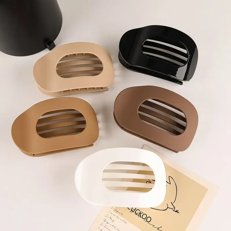 1pc novo grampo de cabelo circular plano com aperto de bico de pato, dentes fortes, design curvo dobrável e confortável para grampo de cabelo