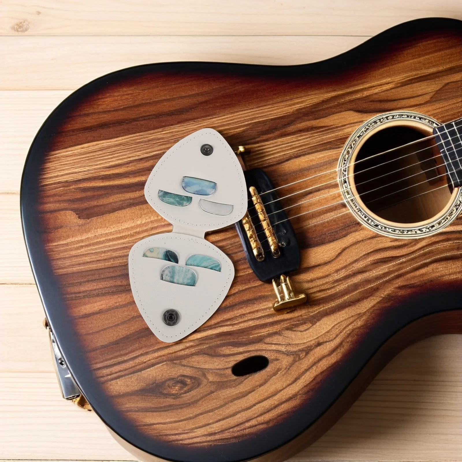 

1Set Guitar Picks with Pouch Clear Acoustic Electric Plectrums 3 Thicknesses Storage Bag for Beginners Professionals Portable