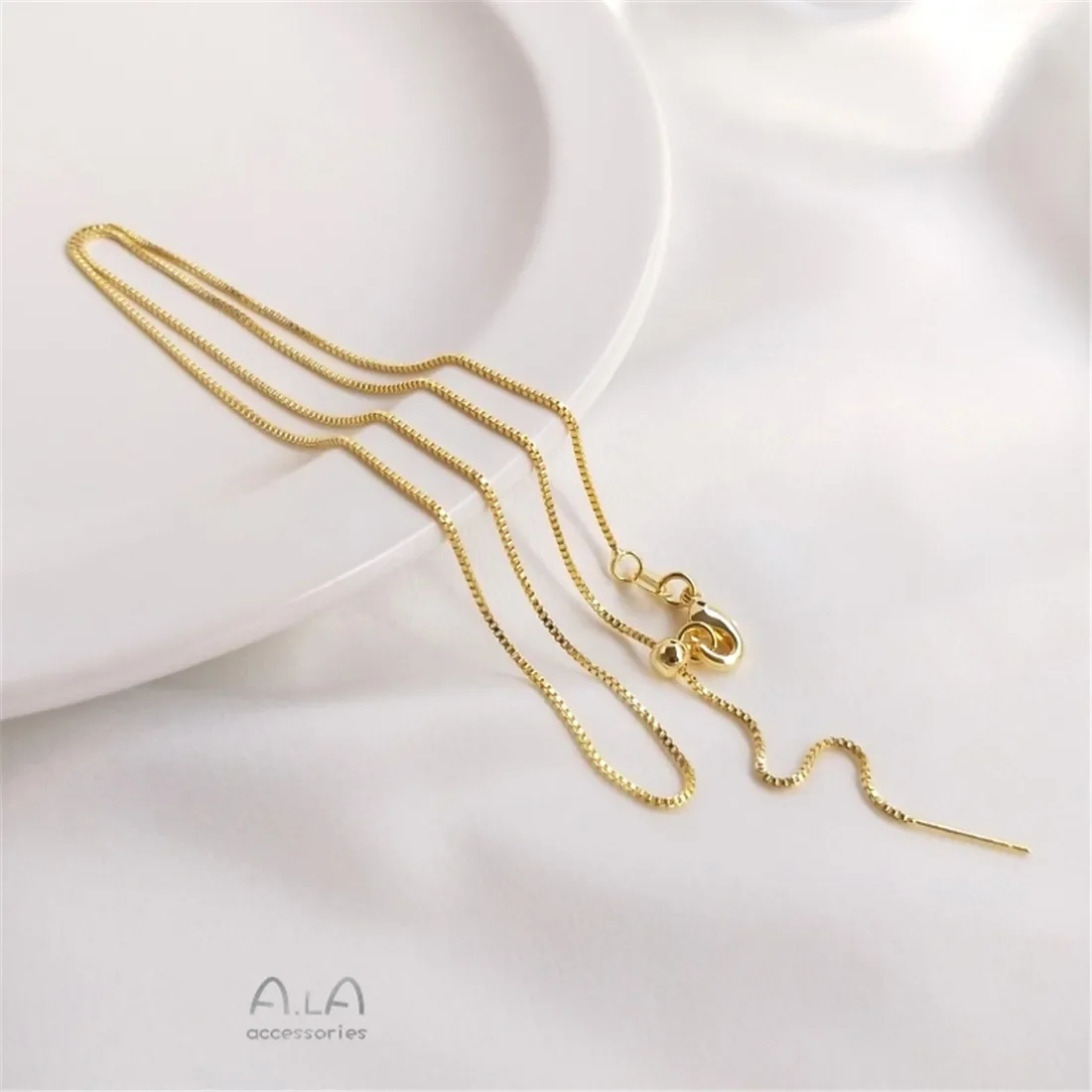 

18k Gold-plated Necklace Women's Rose Gold White Gold Clavicle Chain Thin Adjustable Bracelet O-shaped Universal Chain B747