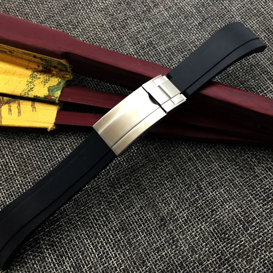 

Плоская головка для силиконовых часов диаметром 20 мм с резиновым браслетом GMT.