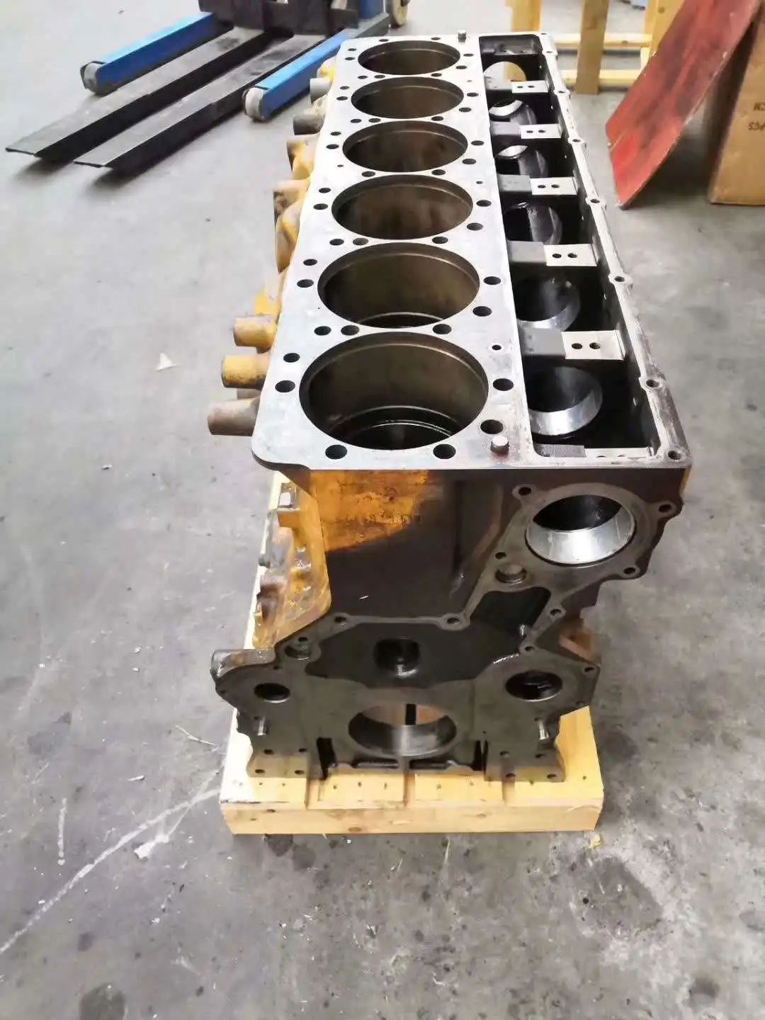 C13 Cylinder Block 10R-9834 Balanced Heat Dissipation High Cooling Efficiency For Cat C13 Engine Construction Machinery Parts