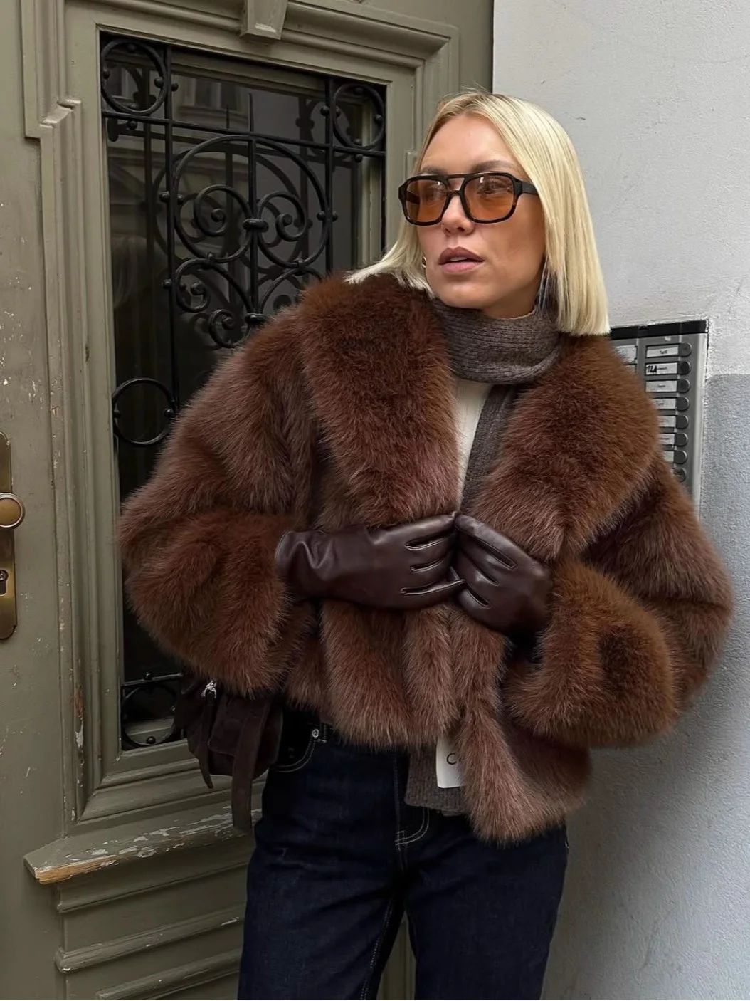 ZHAOLIN Vintage Brown Faux Fur Short Coat Women's Fashionable Eco-friendly Outerwear Premium Feel Winter Style Long Sleeve