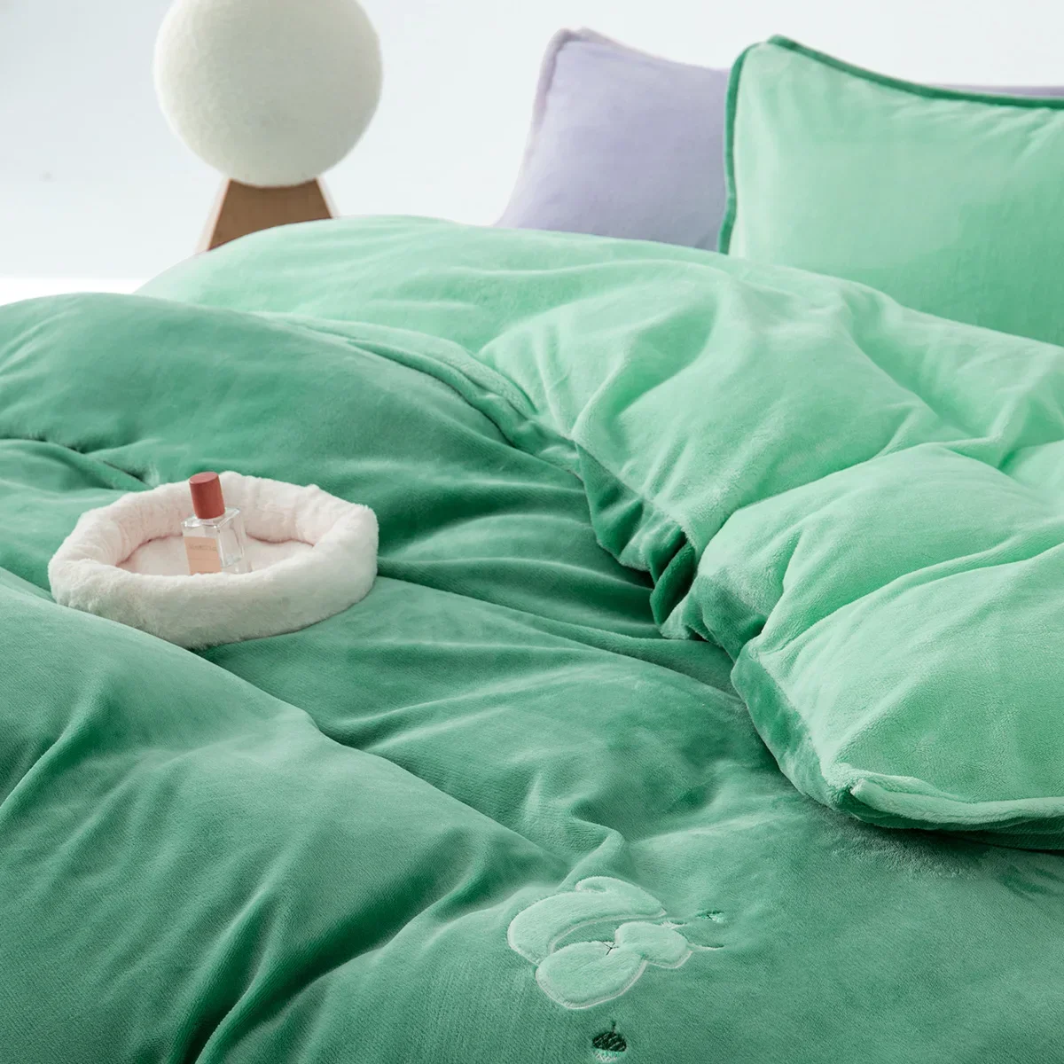

Milk fleece four-piece coral fleece kit flannel bed sheet quilt cover autumn and winter warmth