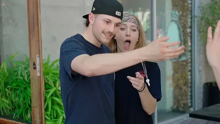 Repo: 특이한 사건의 체인 마술 트릭 공간을 통한 키 전송 클로즈업 환상 멘탈리즘 마기아 마술사 소품 특수 효과