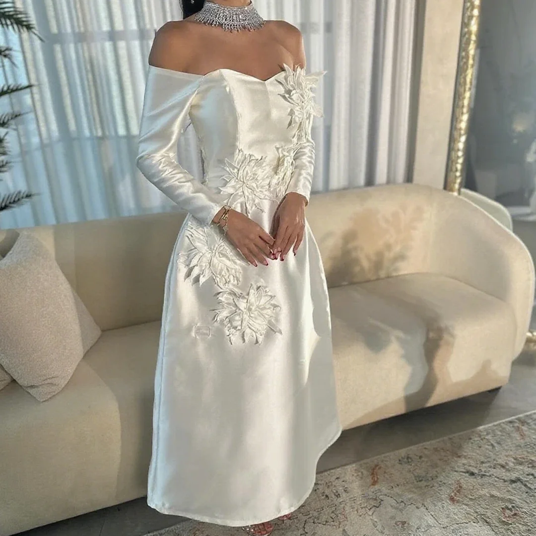 فساتين متوسطة الطول مكشكشة على شكل زهرة الساتان مكشوفة الكتف على الطراز الصيني فساتين رسمية لحفلات العودة للوطن حسب الطلب