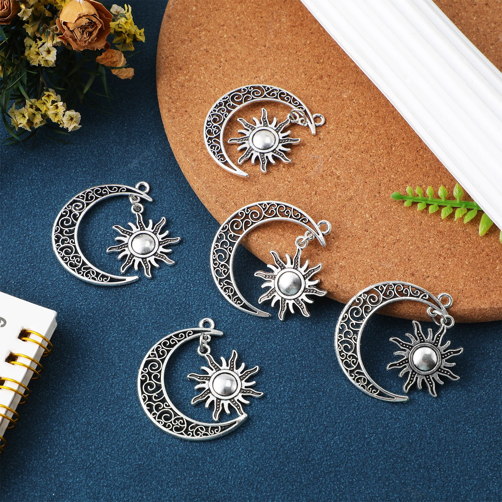 

10Pcs Alloy Moon Sun Charms Durable DIY Jewelry Accessories for Bracelets Necklaces Earrings Pendant Craft Supplies