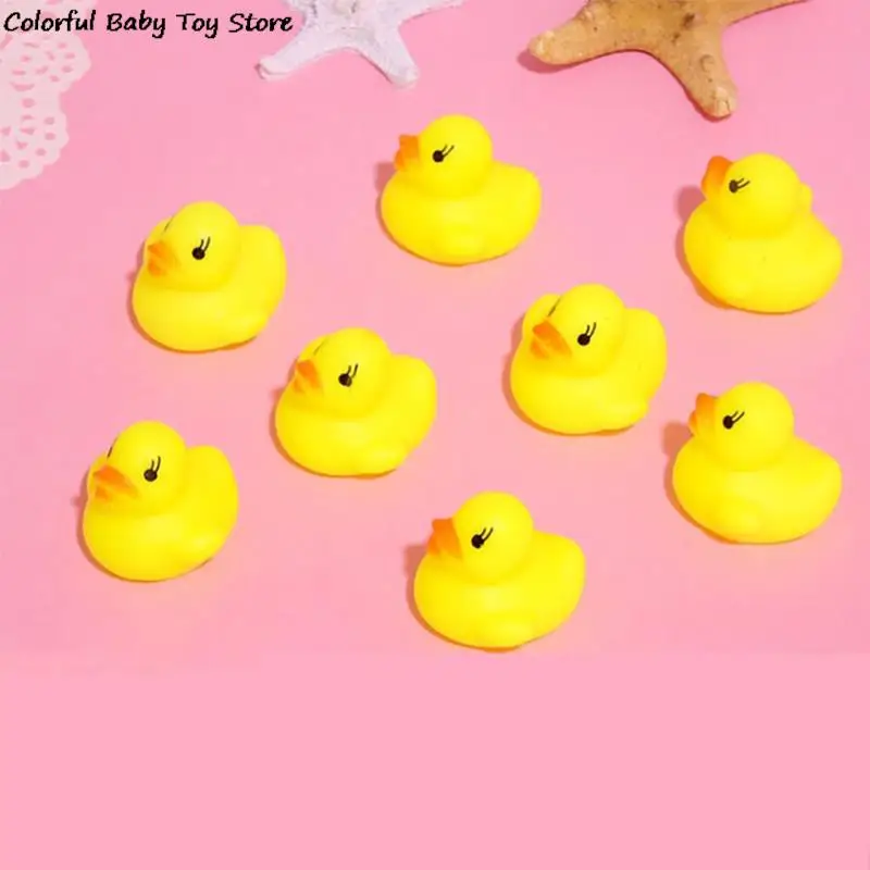 Mini flotteur en caoutchouc jaune pour bébé, canard sonore grinçant, jouet de bain, jouets de piscine d'eau pour bébé, cadeaux drôles pour filles et garçons, mignon, 12 pièces