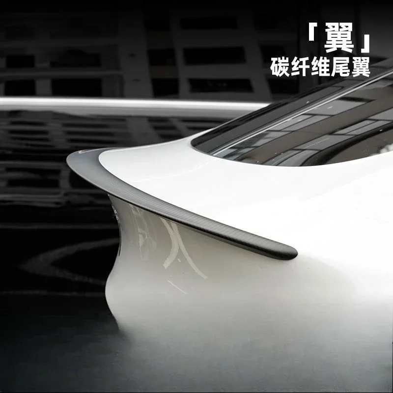 Suitable for Model3/Y Renewal 3 Dry Carbon Fiber Solid P Edition Original 1:1 Main Streamer Rear Wing