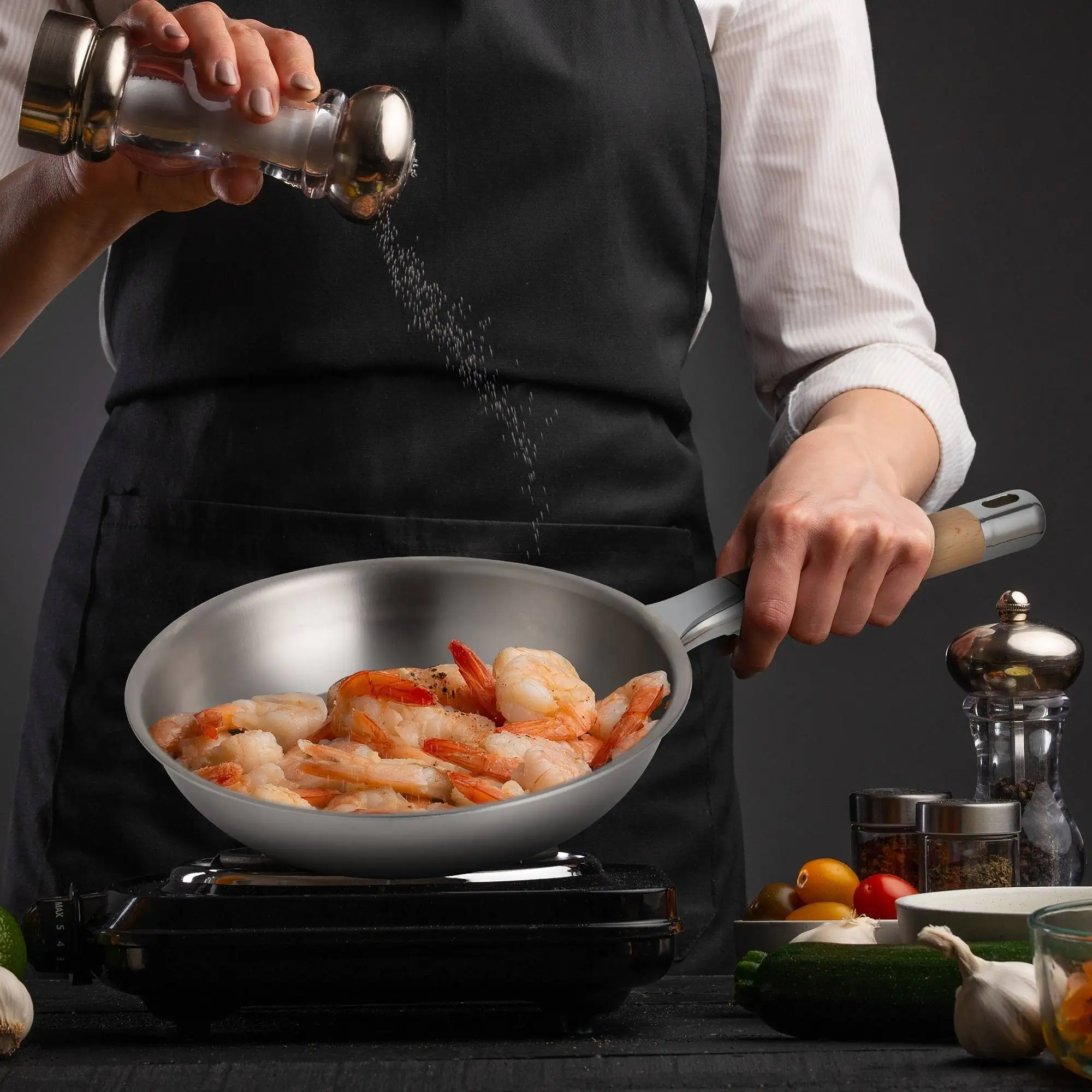 

Pure titanium liner removable outdoor non-stick frying pan ， recommended to use the low flame setting of gas