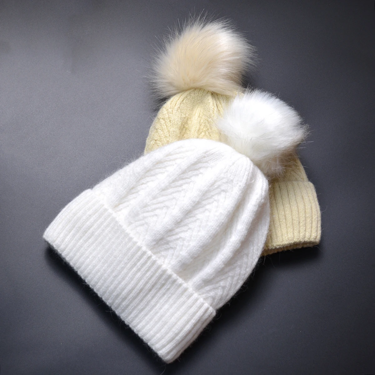 Japanese Rabbit Hair Fox Fur Pompom Hat Female Designers M Sign Knitted Hat Autumn Winter Warm Ear Protection Hat Beanies Hat