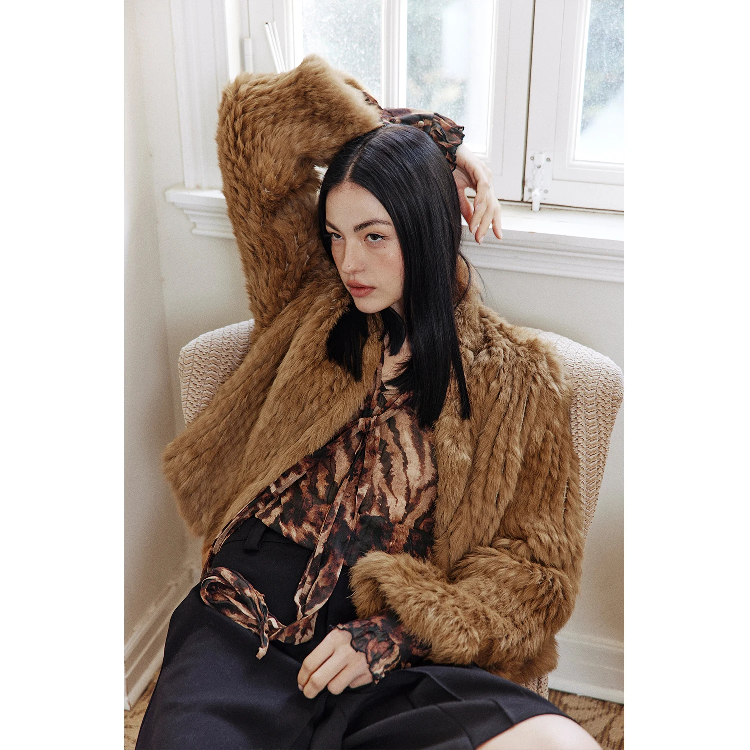 

Faionable Winter Rabbit Fur Coat Rosebanks Knitted Brown Yellow oulder Length Outerwear Warm Pure Color Loose Fit V Ne