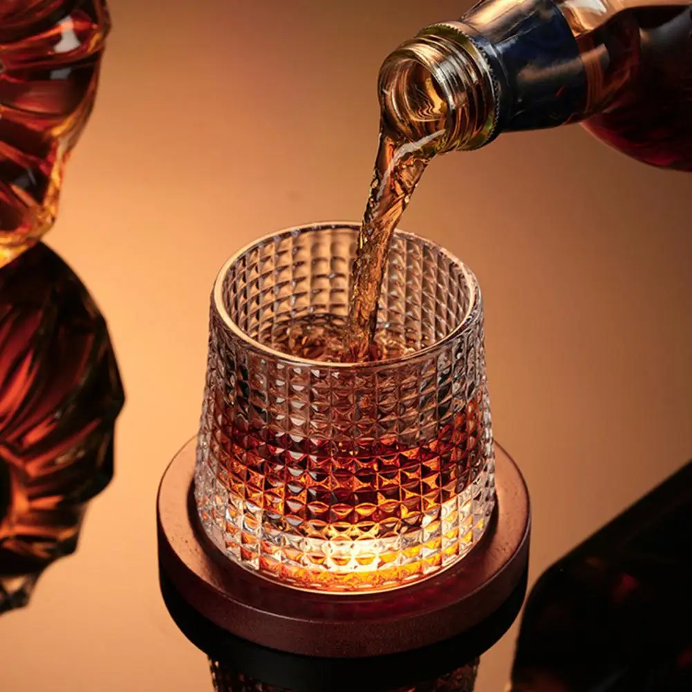 Rotating Tumbler Glass, Spinning Beer Whiskey Cup with Weighted Base, 200ml Clear Wine Glass Bar Glasses Durable Drinking Glass