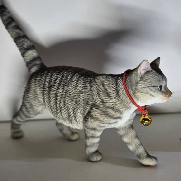 

Realistic Tabby and Orange Cat Figurine - Adorable Simulation Stray Cat Collectible, Cute Plush Doll & Display Toy Gift