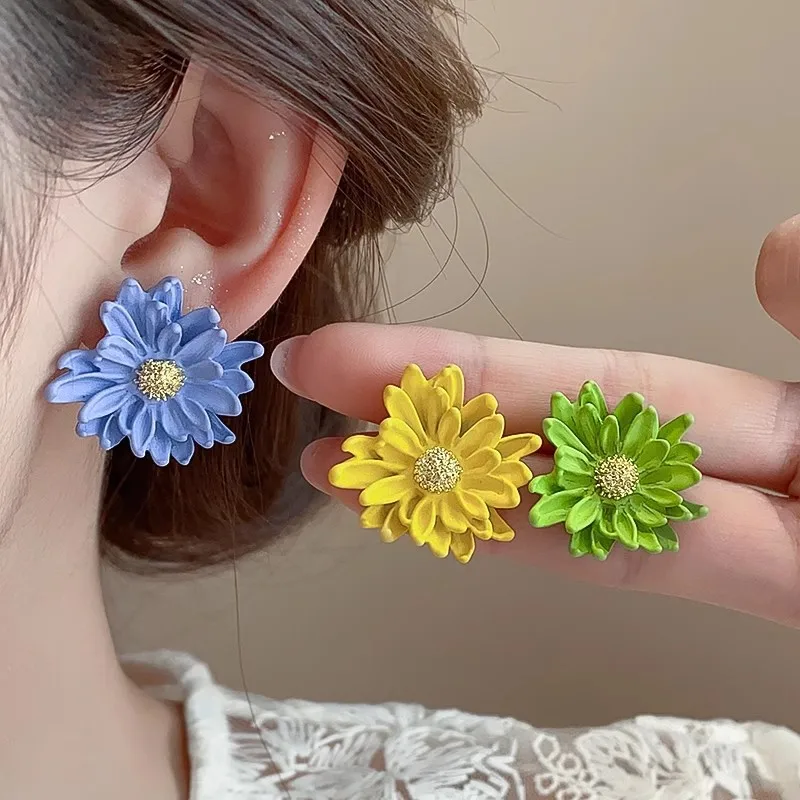 

Cute Small Flower Stud Earrrings Colorful Daisy Flower Earrings For Women Sweet Floral Design Statement Jewelry Wholesale 2025