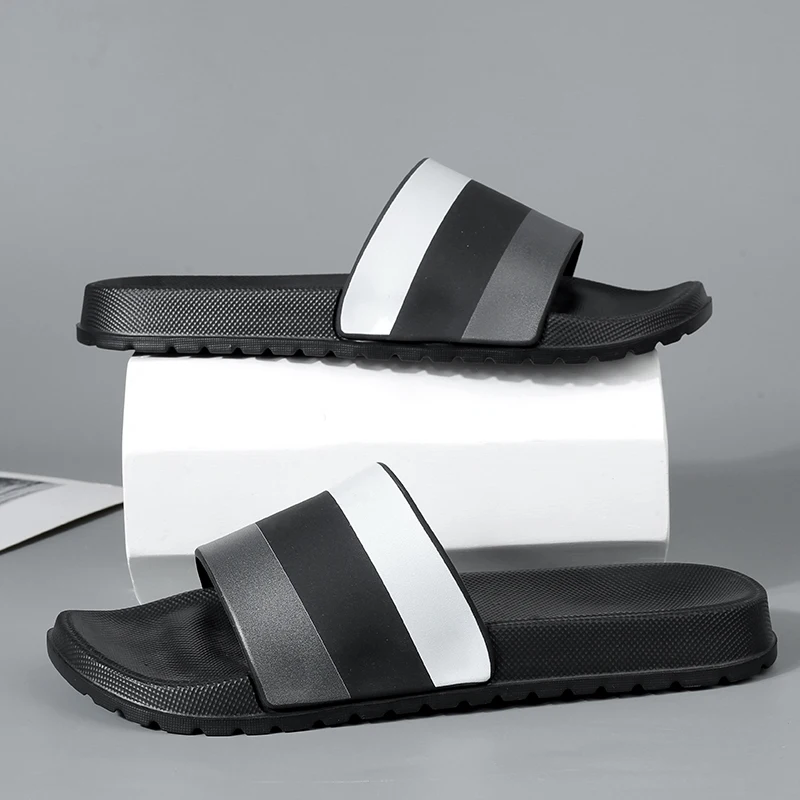 Neue Herren-Hausschuhe, Strandsandalen, Sommer, leicht, rutschfest, für den Außenbereich, modische Schuhe in Übergröße, EVA-Design, Herrenschuhe, Größe 39–48