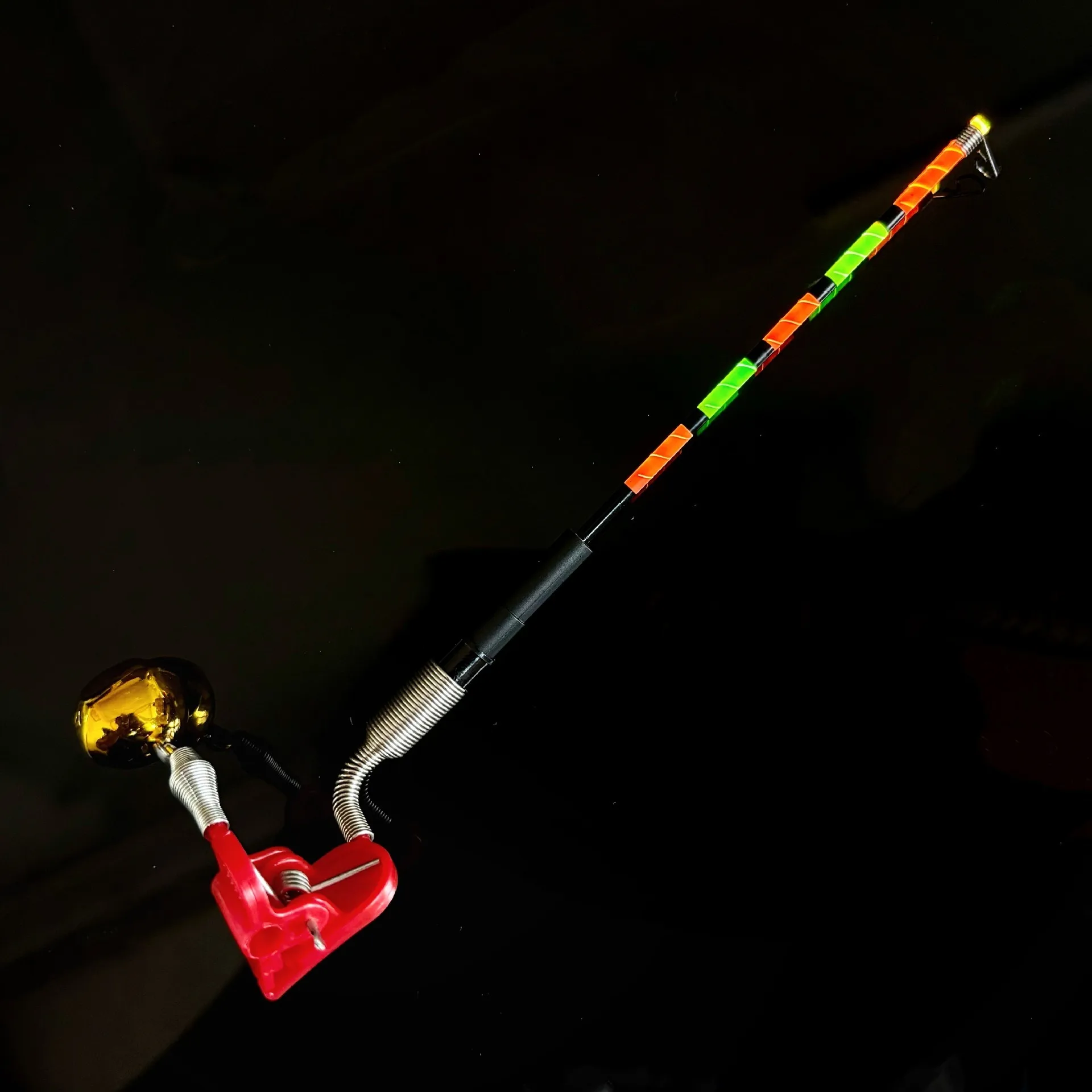 2 Stile LED-Licht Nacht-Elektronischer Bissanzeiger für Angeln Leuchtender Schwimmer & Bissanzeiger – Detail 9