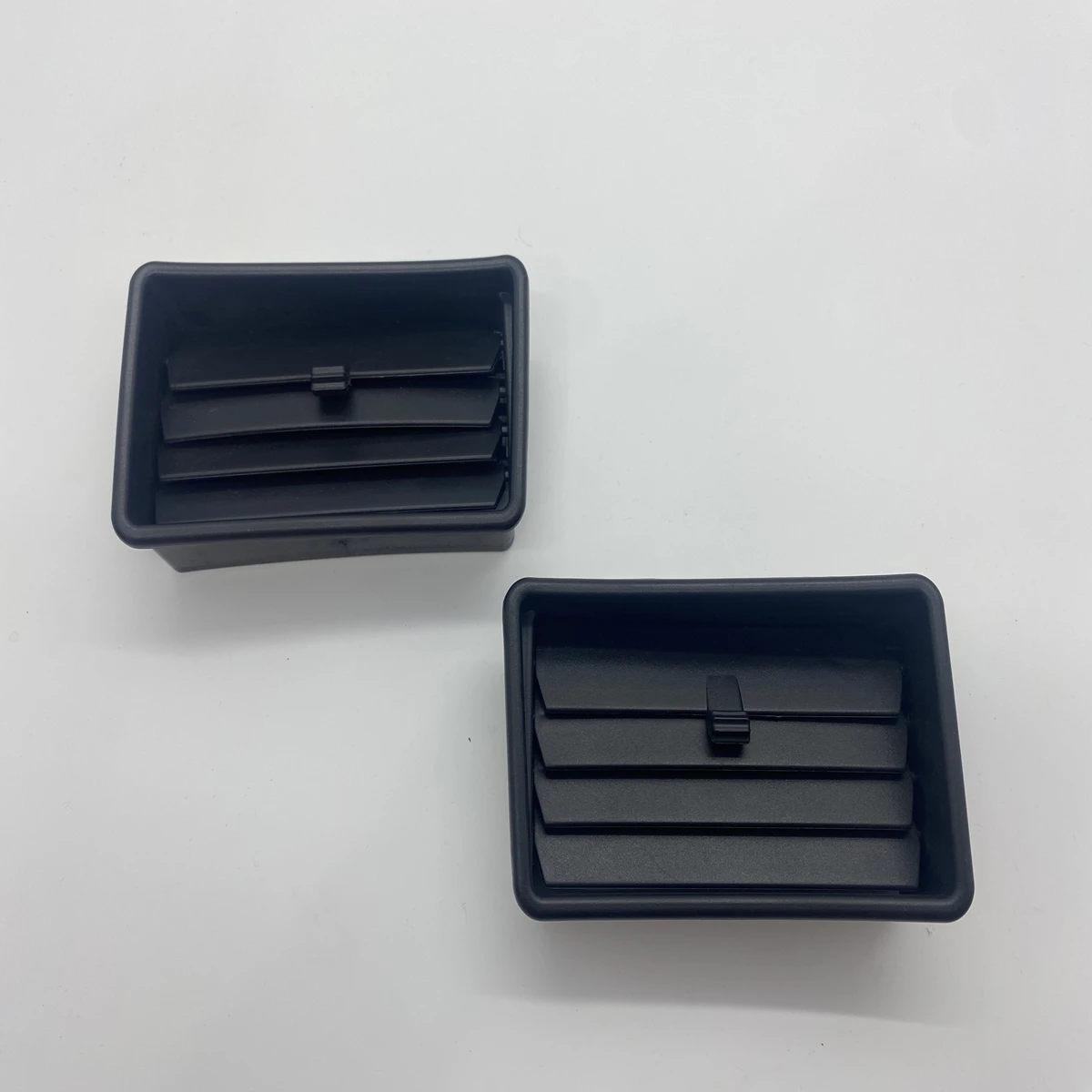 Suitable for Honda Golden Wing Gl1800 from 2001 to 2011, Including Air Vents, Ventilation Ducts, and Air Grilles
