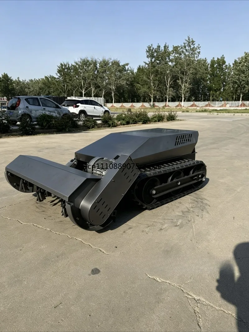 Four-stroke remote control lawn mower, crawler agricultural orchard mower, lawn mower (intention fee)