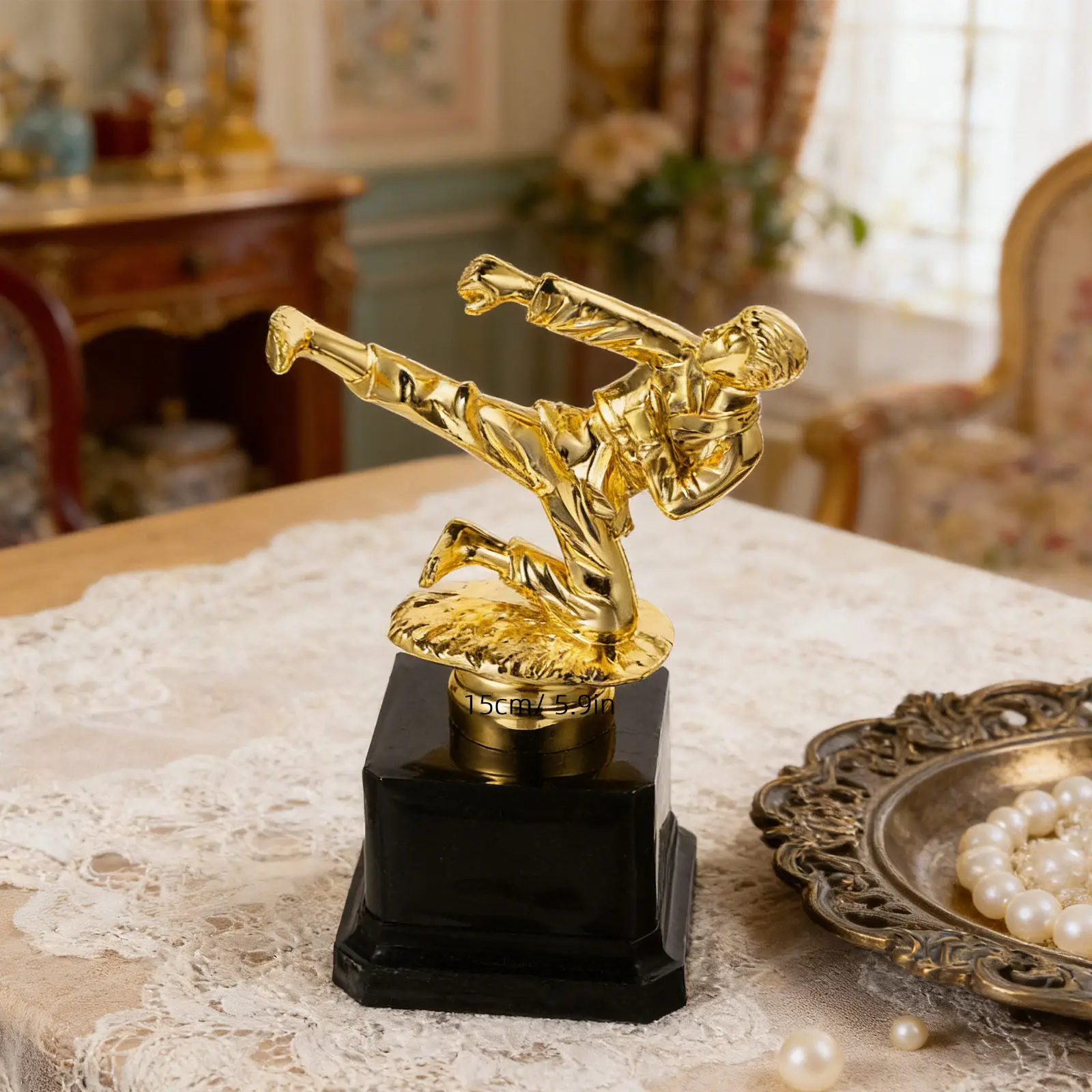 

Martial Move Playing Competition Trophy Bright Color Realistic Design Party Award Trophy for School Kindergarten Ceremony Winner