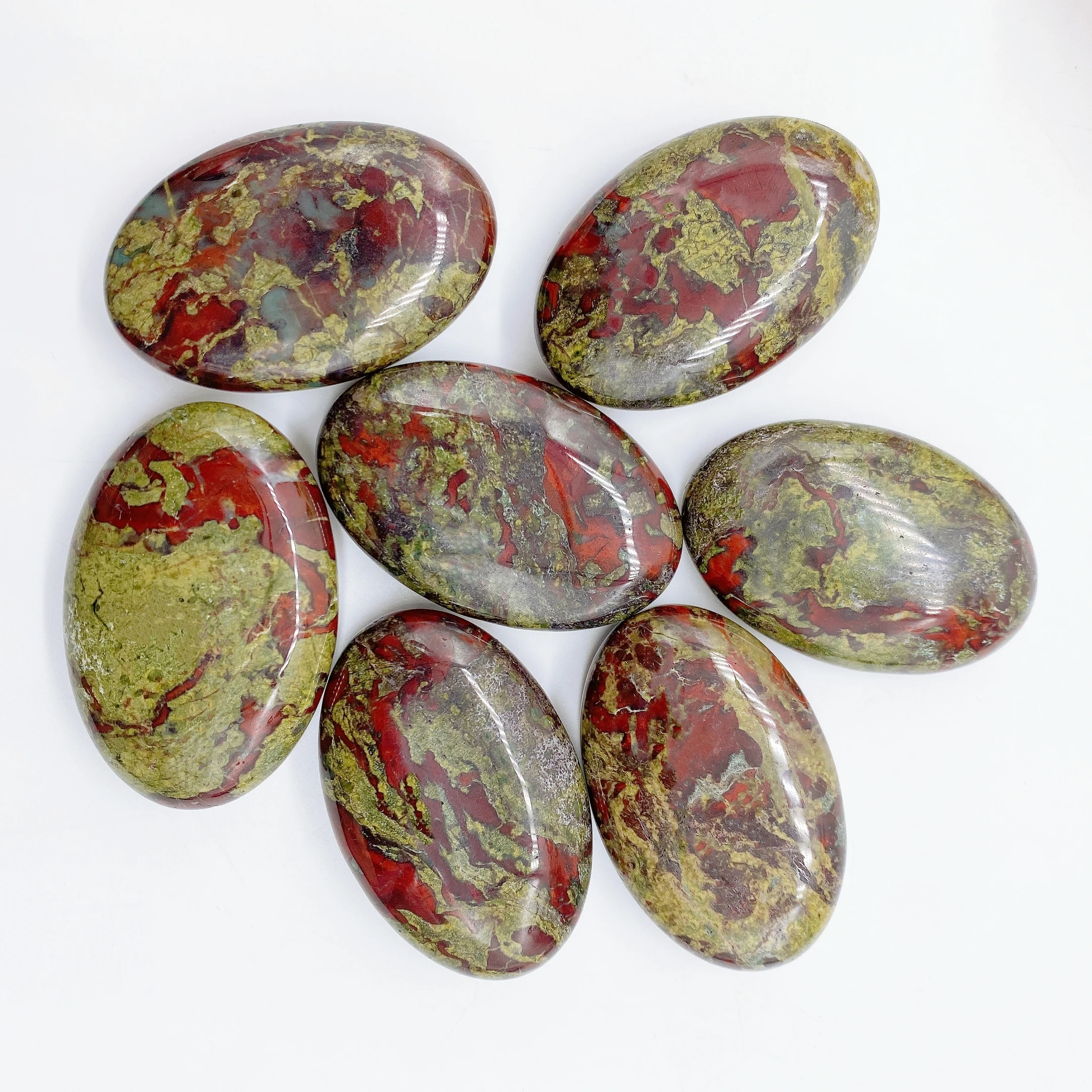 55*35MM Natural Crystal Pocket Palm Stone Energy Gemstone Reiki Dragon Blood Stone Crystal Healing Gift Mineral message tool