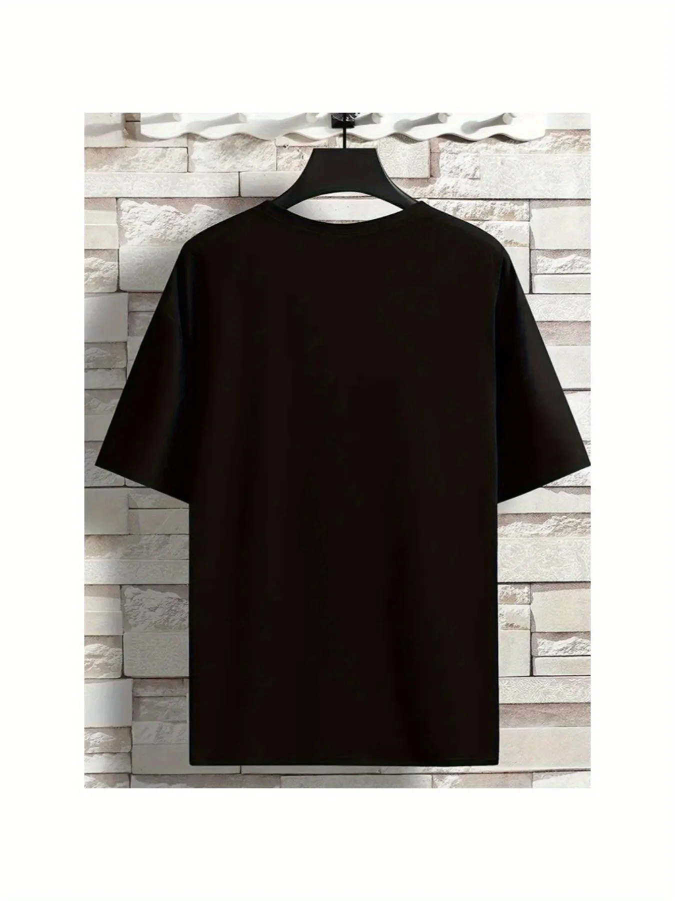 Męska koszulka z motywem krzyża - \"Błogosławiony przez Boga, Miły dla Jezusa, Wiodący Duchem Świętym\" z kwiatowym wzorem