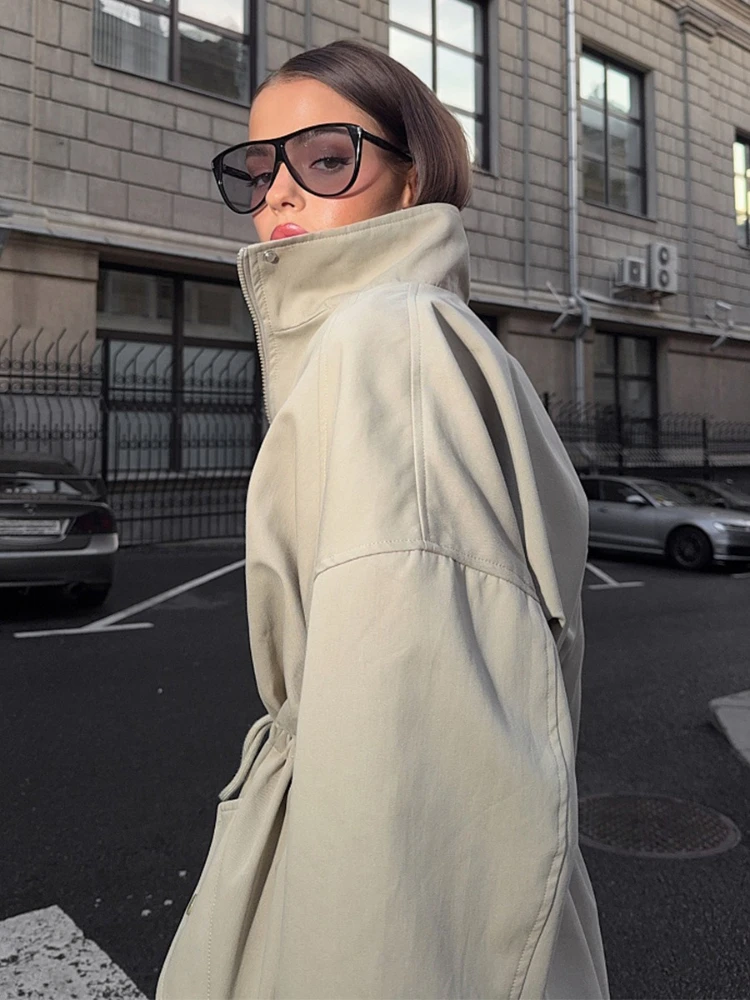 여성 코트 스탠드 칼라 드로스트링 허리 트렌치 재킷 2025 가을 출퇴근용 긴 소매 캐주얼 여성 미드 길이 트렌치 코트