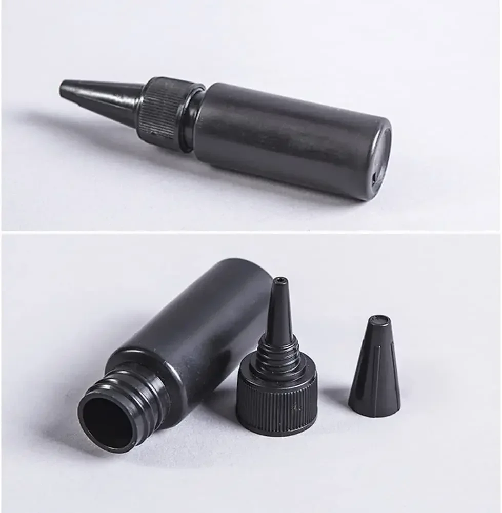 5pcs Empty Plastic Soft Bottle Black HDPE Cylinder With Twist Pointed Top Black Round Top Caps， Lightproof Glue Bottles