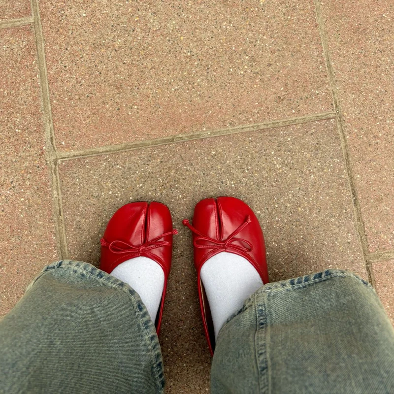 

IPPEUM Tabi Footwear For Women 2026 New Fashion 36-44 Size Plus Ballet Flats Shoes With Split Toe