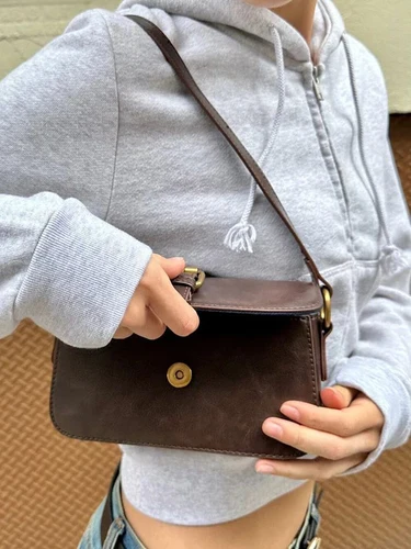 Imagen 2 del producto Bolsos de hombro de PU con hebilla marrón para mujer, ropa de calle Vintage americana para las cuatro estaciones, bolsos dulces de estilo Preppy a la moda Y2k