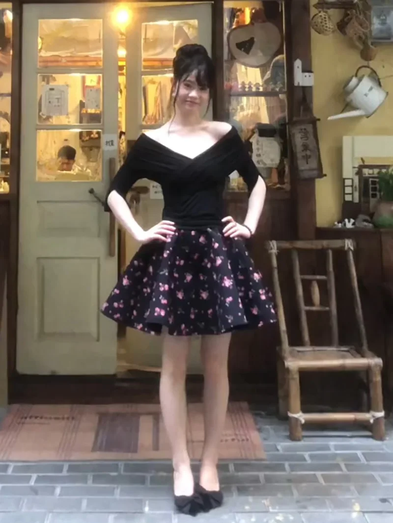 Retro Pure Desire Rose Floral Half Skirt Women's Summer Design Slimming Puffy Short Skirt French Style High Waist Casual Wear