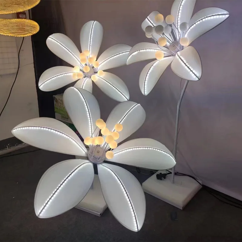 Wedding props, wrought iron lilies, luminous roadway lights, wedding scene decoration, background stage decoration