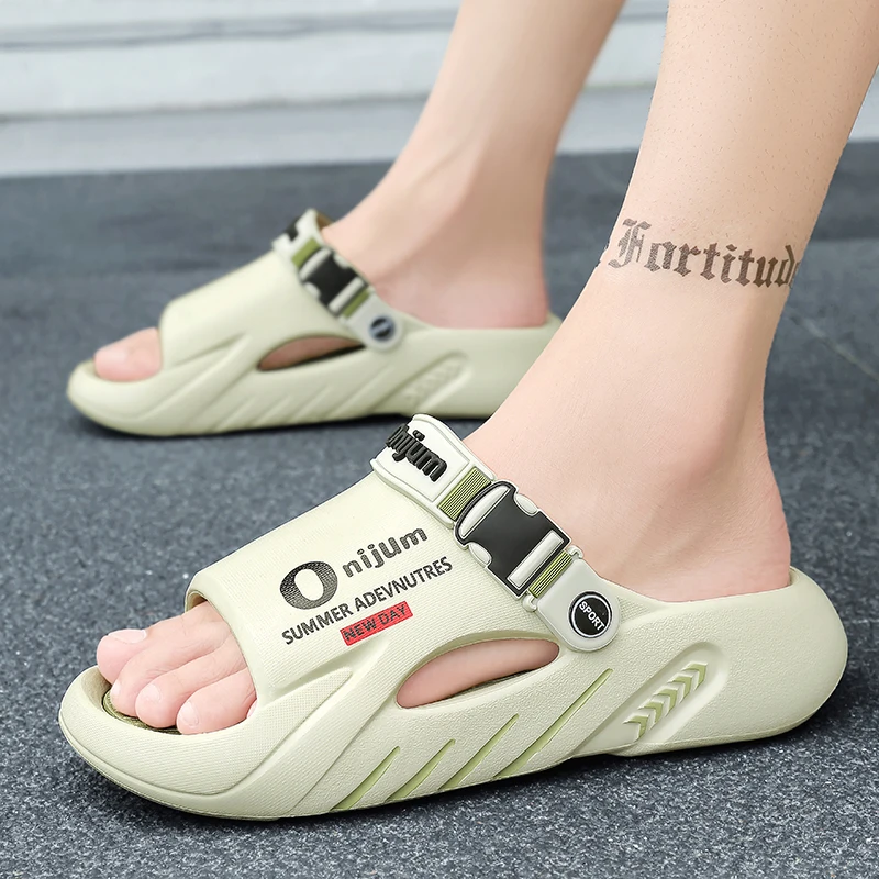 New Men\'s Slippers Outdoor Sandals Beach Comfortable Soft Slides Indoor Slippers Casual Shoes Men Outdoor Sandals Big Size 46 47