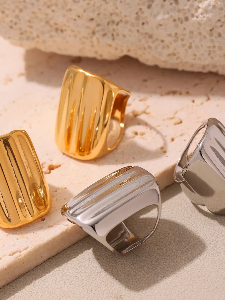 

High-End Titanium Steel PVD Vacuum Plated Gold Ring Irregular Fashionable Jewelry Versatile Accessory for Women