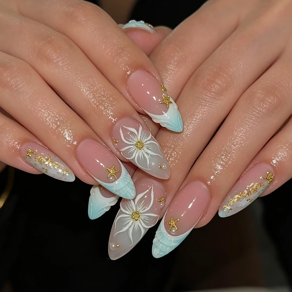 Uñas postizas de verano con degradado francés, flores, estrellas de mar y perlas, removibles y terminadas 2
